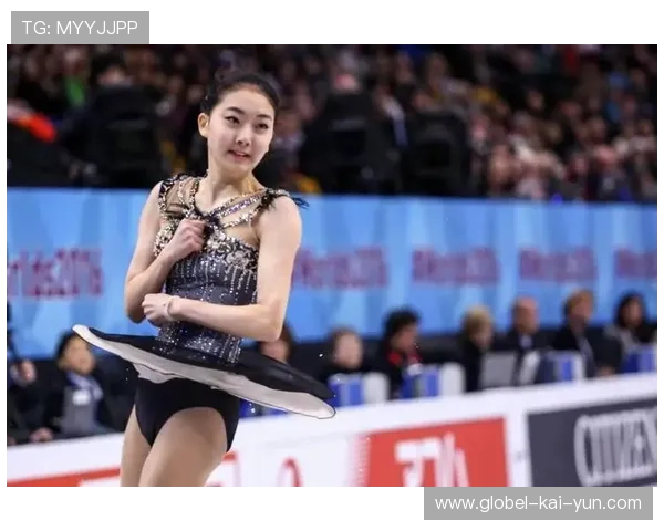 花滑男神赛后奇趣瞬间爆红网络热议——“捡冰块搞怪视频”背后的故事